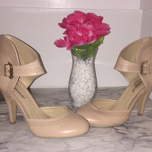 Nude heels!